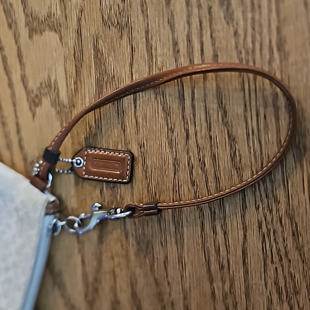 Coach Cream Signature wristlet with brown leather trim - Picture 5 of 13